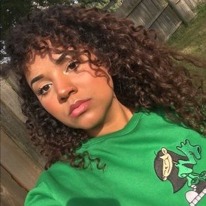 Meet your Posher, Sierra